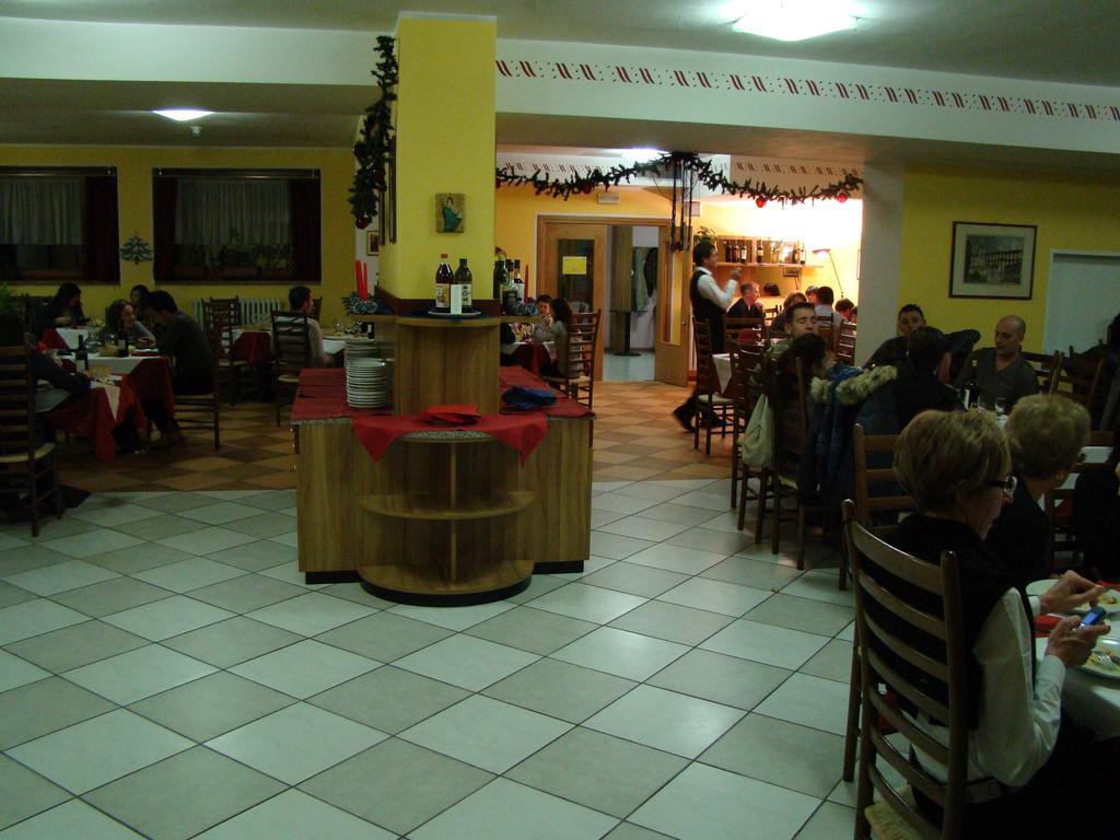 Casa Alpina Sant'Apollinare 호텔 팔카데 외부 사진