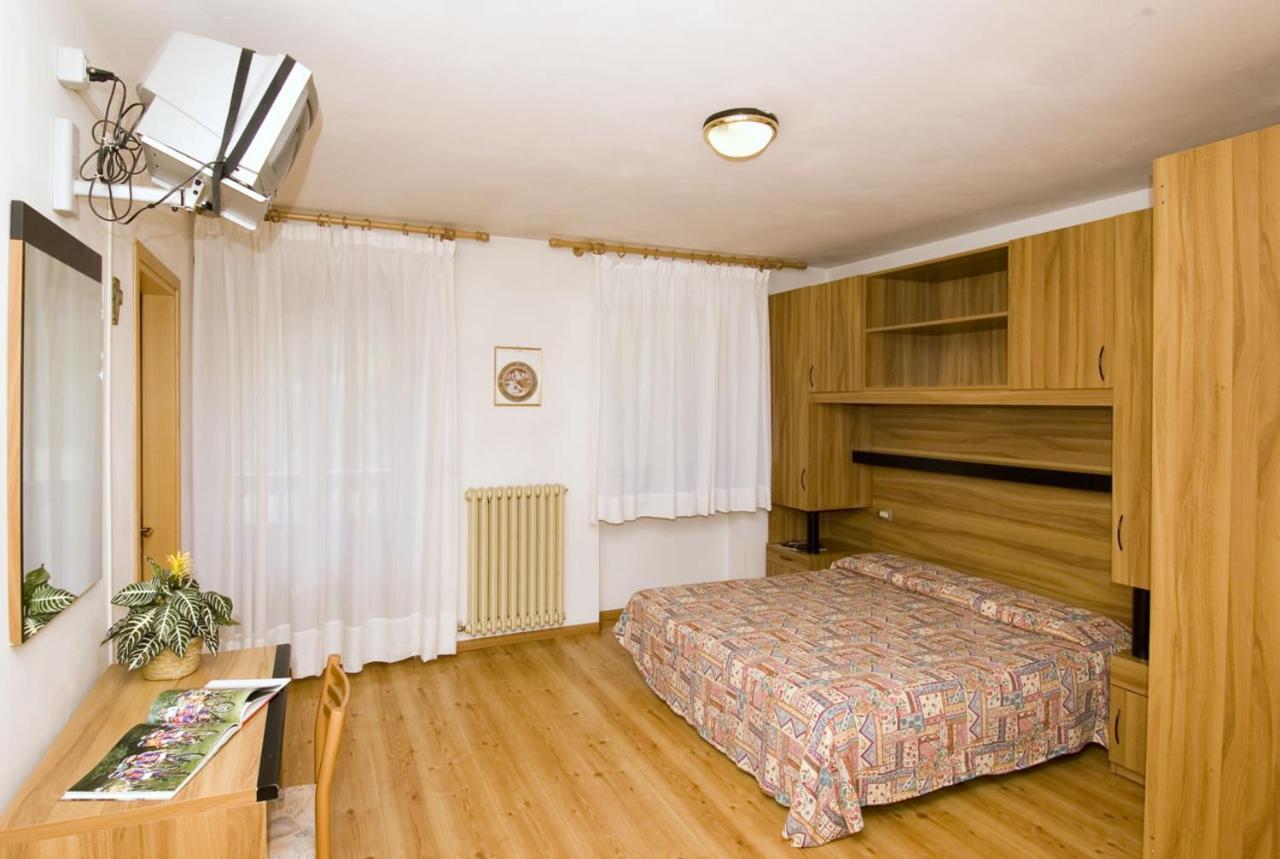 Casa Alpina Sant'Apollinare 호텔 팔카데 외부 사진
